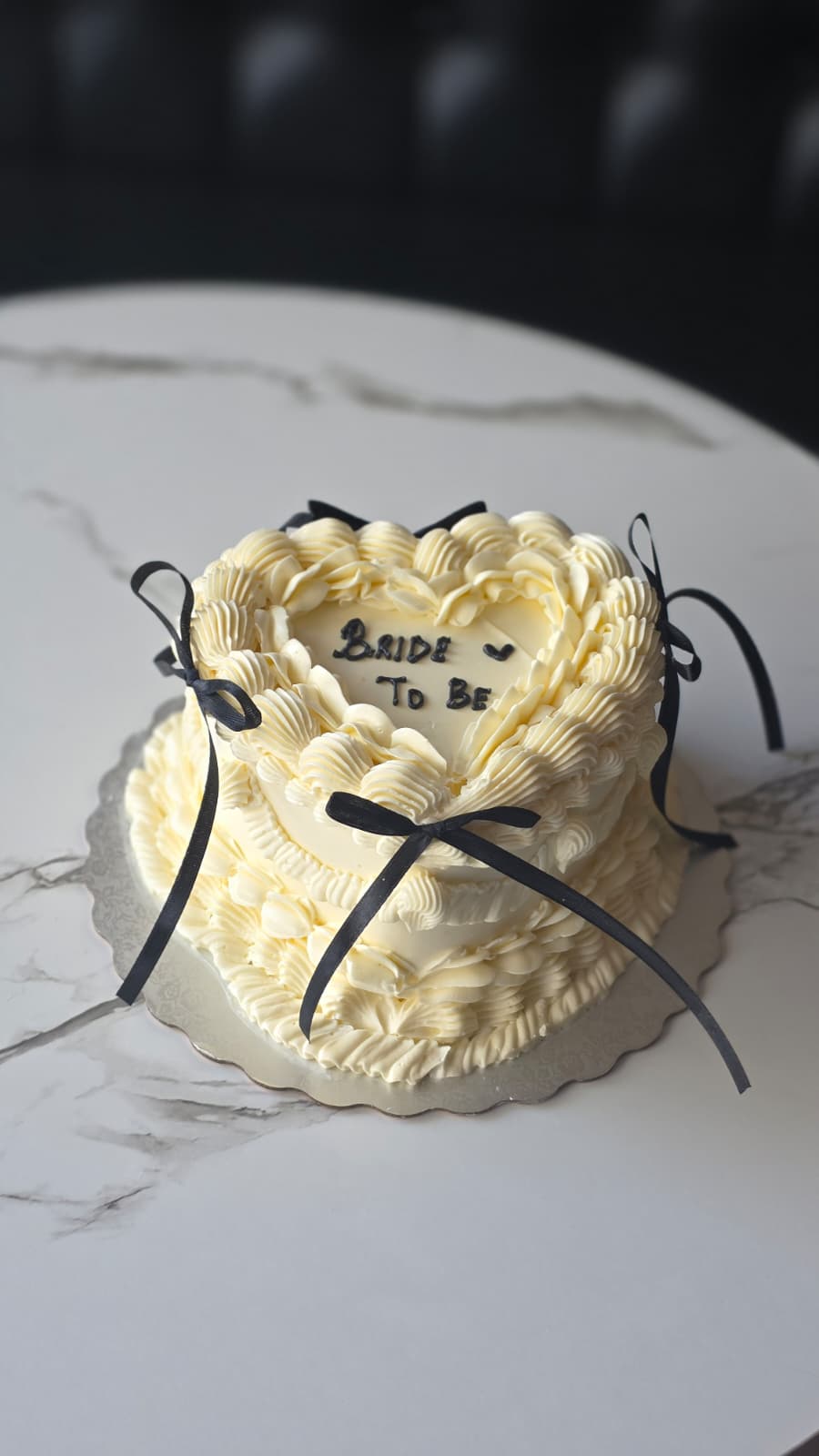 Calgary buttercream cakes Calgary - Sugar Stream | Timeless vintage cake details for celebrations in Calgary.